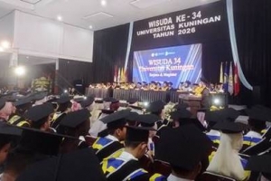 Uniku Sukses Gelar Wisuda ke-34